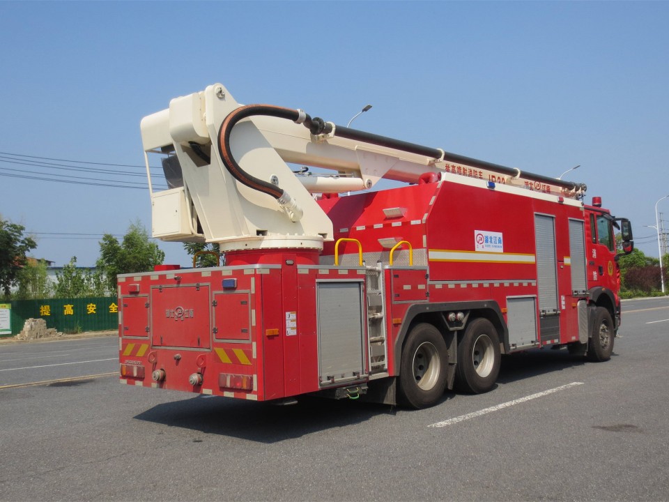 32米舉高噴射消防車(chē)圖片